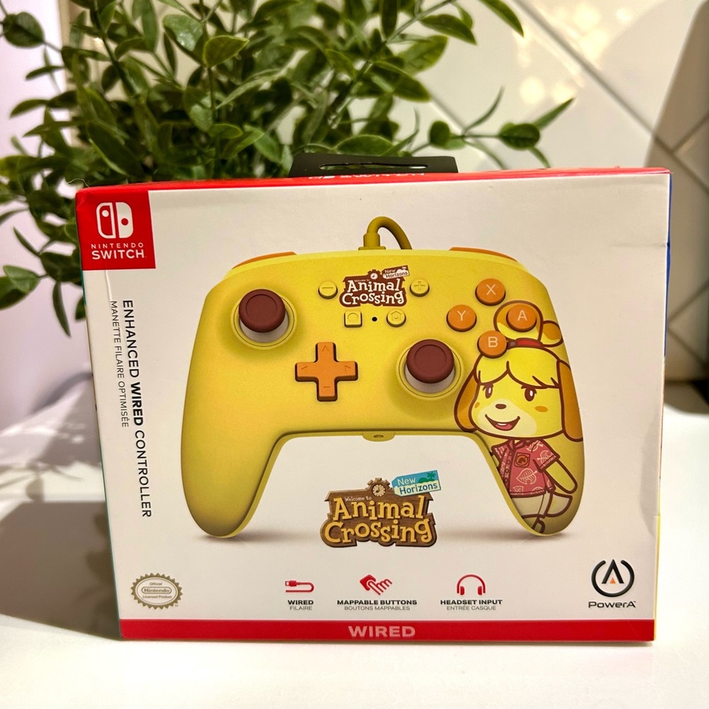 NWT Nintendo Switch Wired Animal Crossing Controller